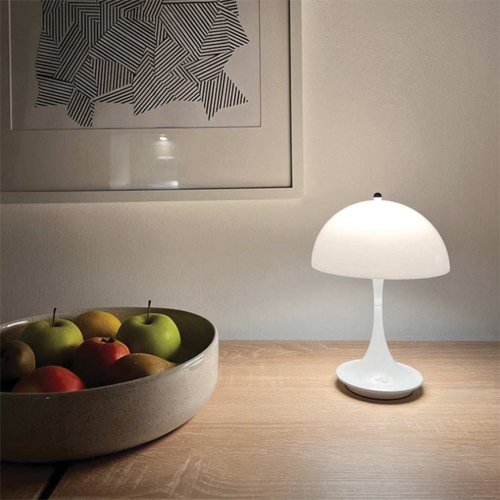 Omni Cordless Table Lamp